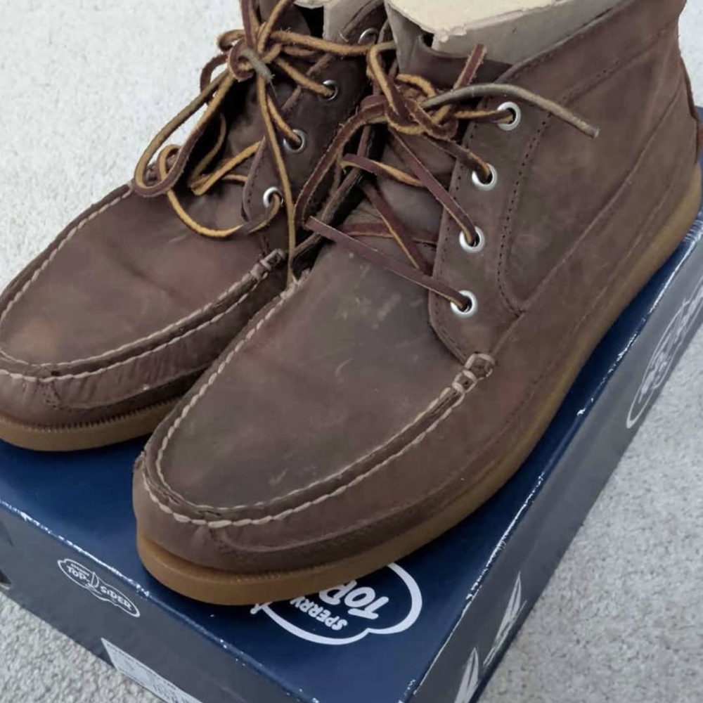 J Crew x Sperry chukka boots
11.5